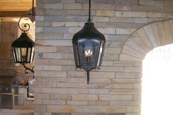 solara-custom-classic-steel-outdoor-lighting-patio-berlin