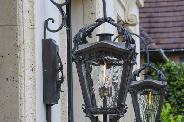 Amstrong-Residence-Outdoor-Lighting-Napa-cast-bronze-CLA-CBD-001-front-door-winecellar-railing-firepit-(8)