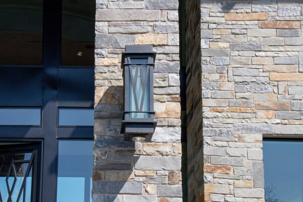 Kesington-Residence-Kesington-OLS-MOD-N-349-steel-modern-transtiional-outdoor-lighting-(17)